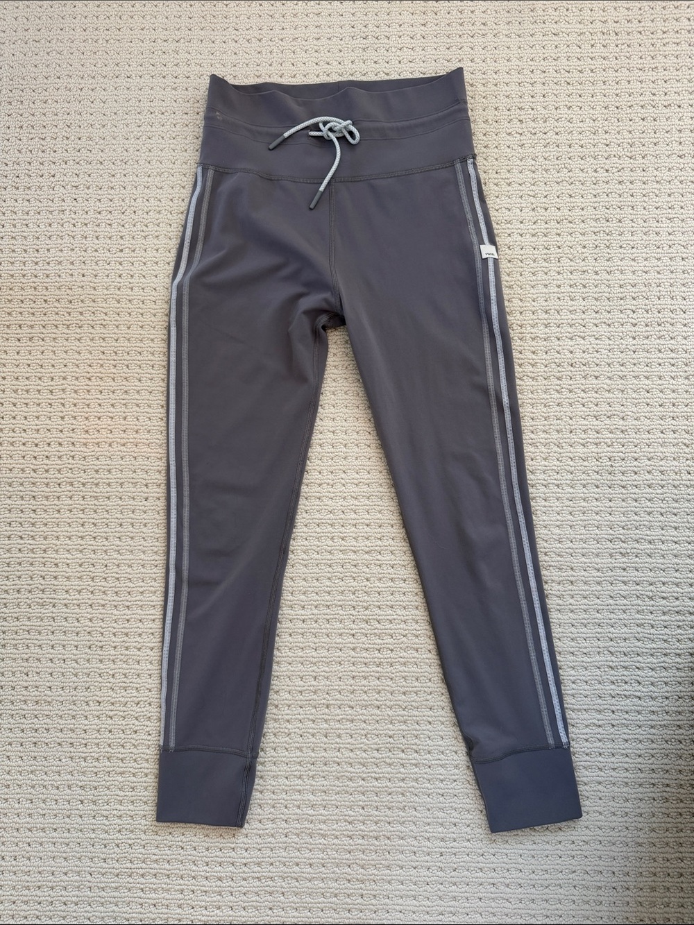 Vuori Gray Daily Leggings with Side Stripes - Size Medium